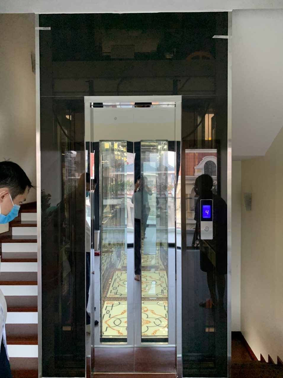 Cải tạo lắp đặt thang máy gia đình tại Đồi Văn Nghệ, Hạ Long, Quảng Ninh